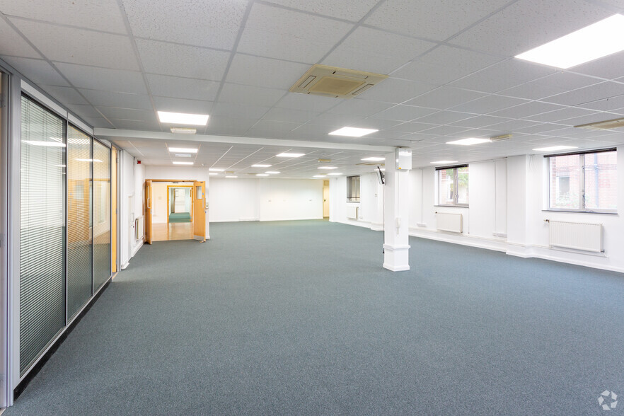 Kingsholm Business Park, Gloucester, GLS GL1 3AX - Office For Lease ...