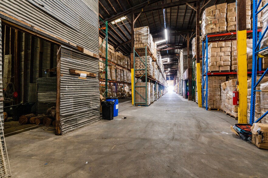 More Photos Of 401 Hardy Ave, Corsicana Warehouse For Lease