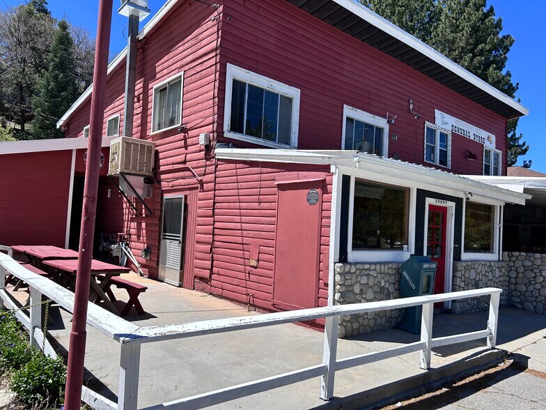 More Photos Of 33257-33271 Green Valley Lake Rd, Green Valley Lake Freestanding For Lease