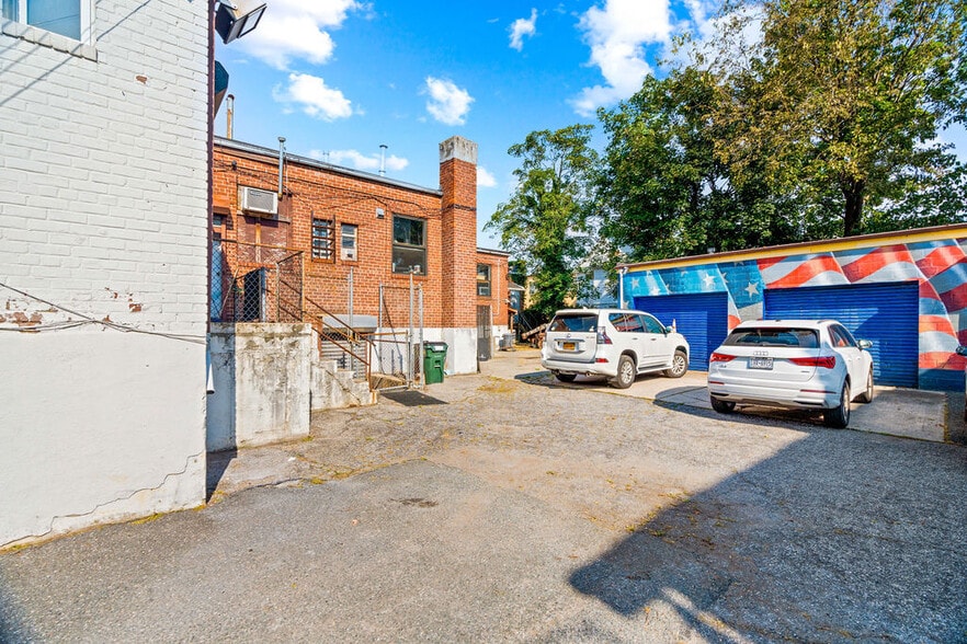 More Photos Of 1572-1584 Richmond Rd, Staten Island Storefront For Sale