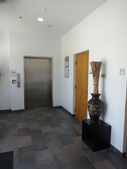 More Photos Of 600 SW Darwin Blvd, Port Saint Lucie Medical For Lease