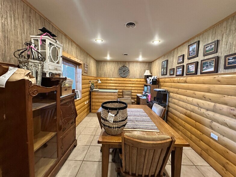 More Photos Of 5659 Dakota Ave S, Huron Garden Center For Sale