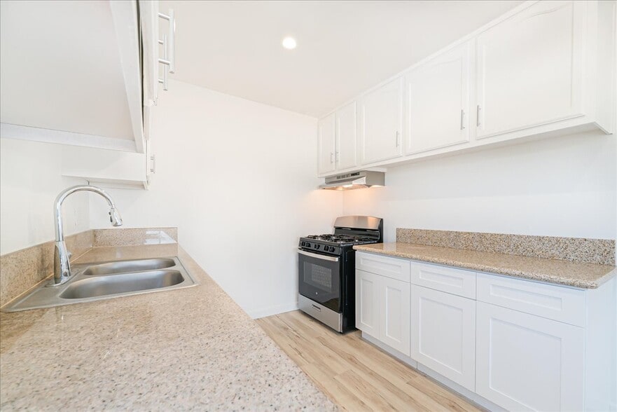More Photos Of 13406 S Vermont Ave, Gardena Apartments For Sale