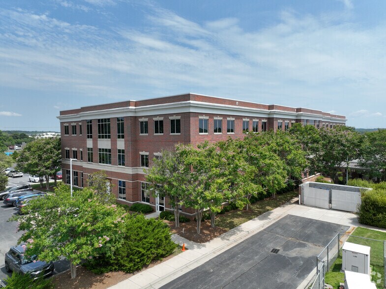 More Photos Of 1085 NE Gateway Ct NE, Concord Medical For Lease