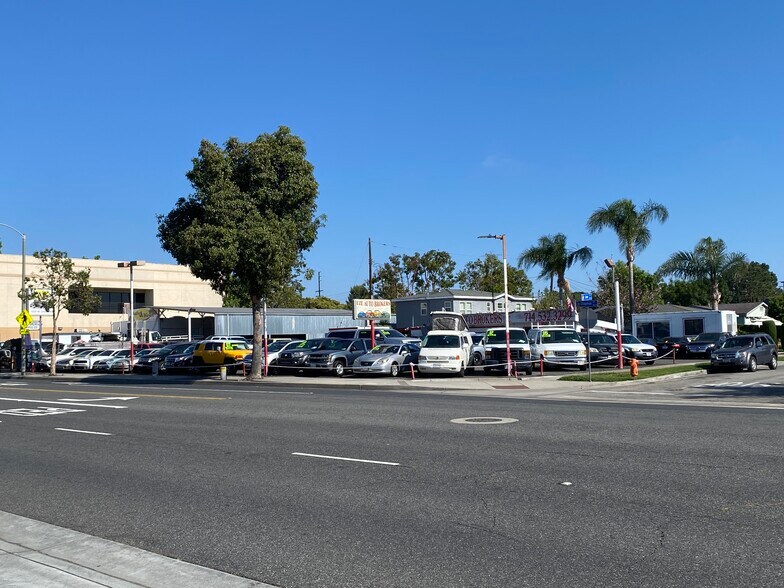 Primary Photo Of 1040 W Chapman Ave, Orange Auto Dealership For Sale