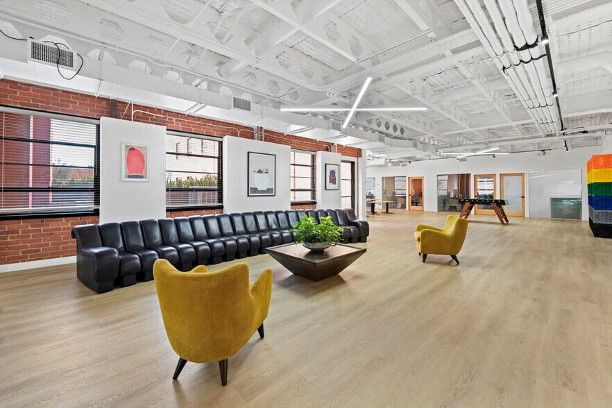 More Photos Of 139-147 S Beverly Dr, Beverly Hills Loft Creative Space For Lease