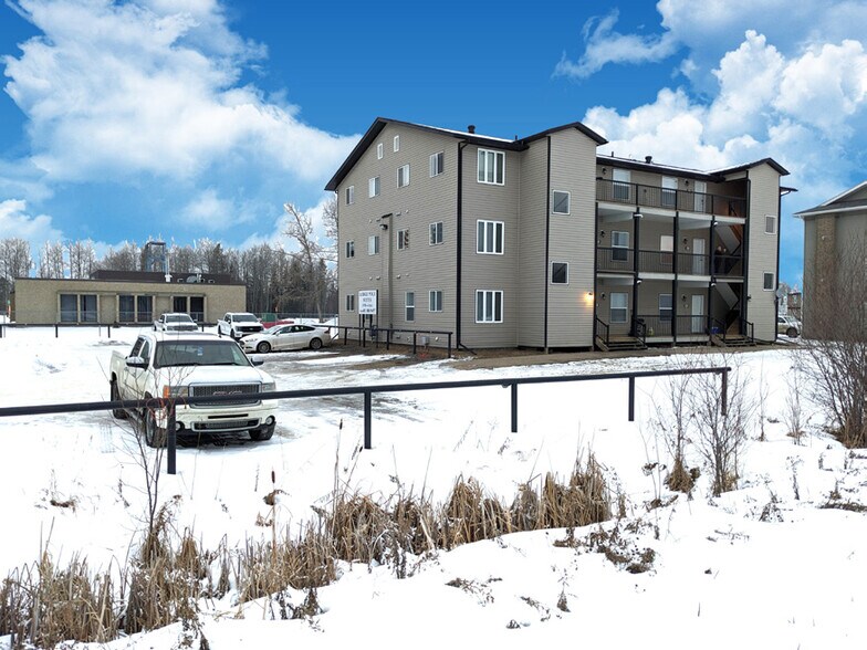 More Photos Of 98 4 Av, Fox Creek Apartments For Sale