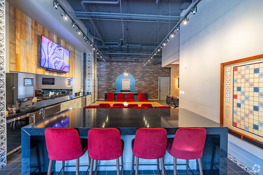 More Photos Of 5829 Madison Rd, Cincinnati Apartments For Lease