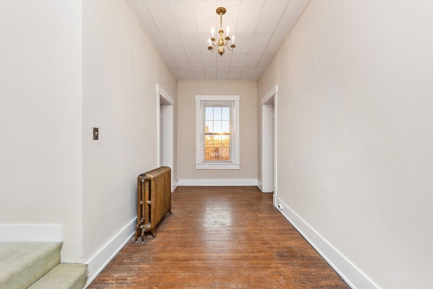 More Photos Of 301 N Main St, Georgetown Healthcare For Sale