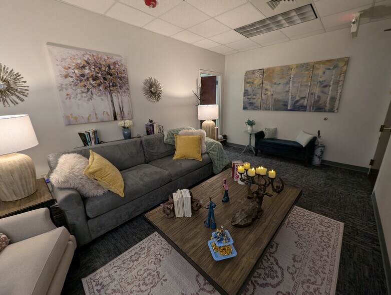 More Photos Of 3701 NW Cary Pky, Cary Medical For Lease