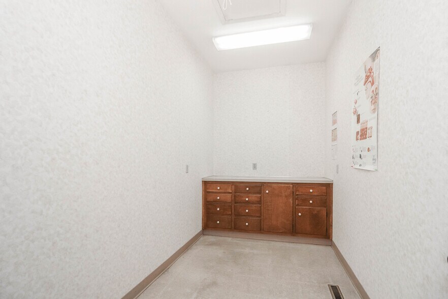 More Photos Of , Rockwell Medical For Lease
