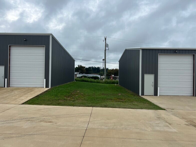 More Photos Of 12440 State Highway 155 S, Tyler Warehouse For Lease