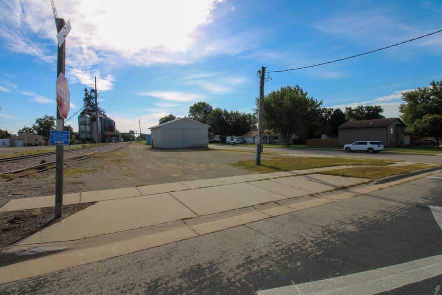 More Photos Of 14 1st SE st, Dodge Center Industrial For Sale