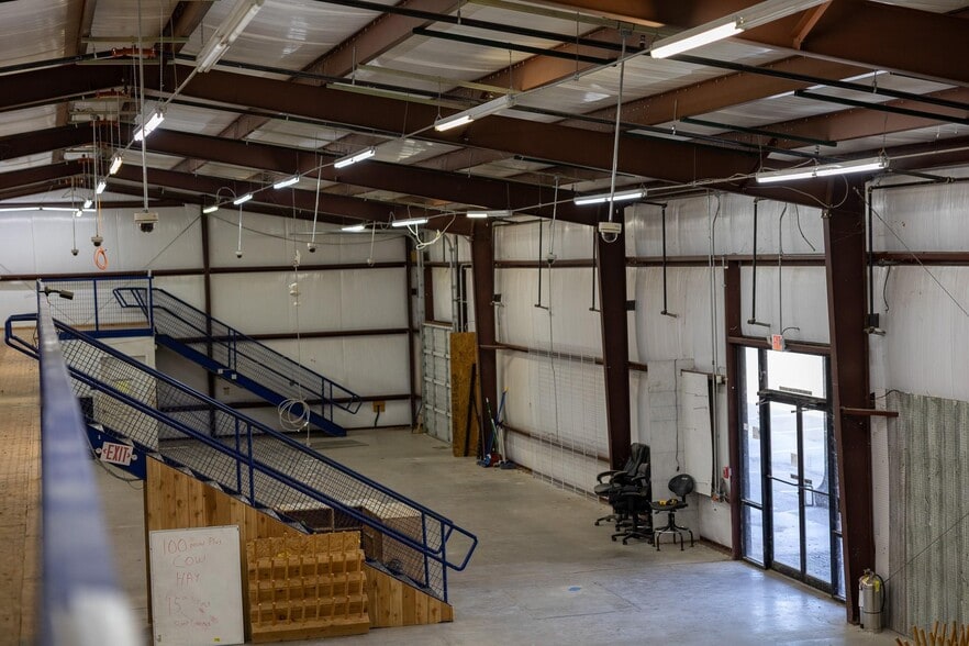 More Photos Of 2020 Fort Worth Hwy, Weatherford Freestanding For Sale