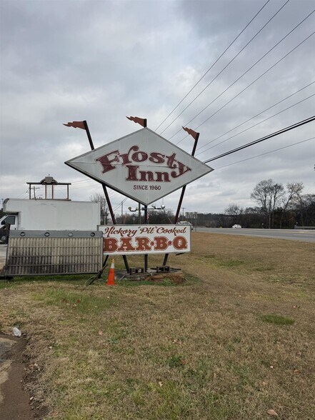 More Photos Of 12805 Highway 43, Russellville Restaurant For Sale