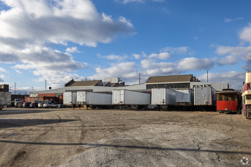 More Photos Of 6225 State Rd, Philadelphia Warehouse For Lease