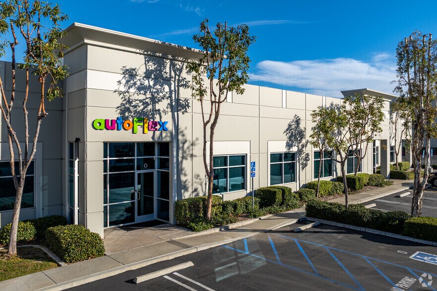 More Photos Of 511 S Harbor Blvd, La Habra Light Distribution For Lease
