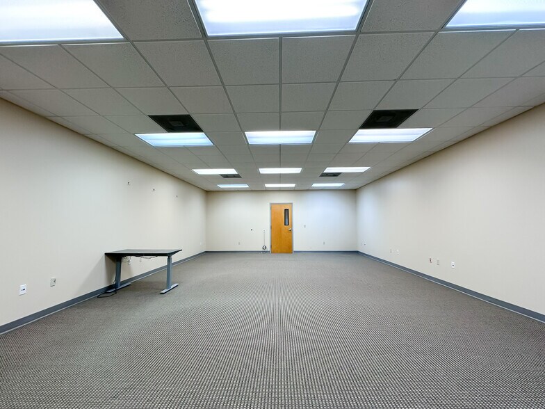 More Photos Of 2115 Harden Blvd, Lakeland Medical For Lease