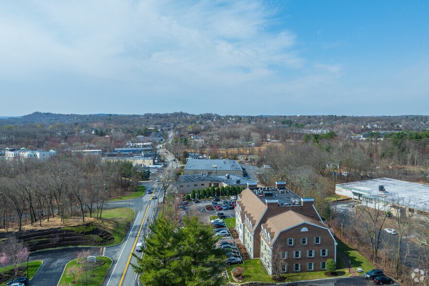 More Photos Of 8 Cedar St, Woburn Medical For Sale