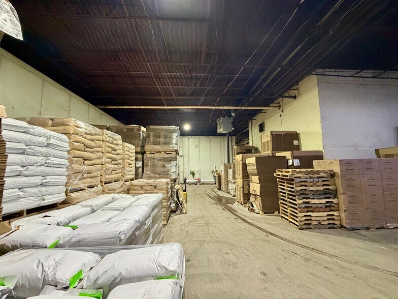 More Photos Of 30 Rockland Park Ave, Tappan Warehouse For Lease