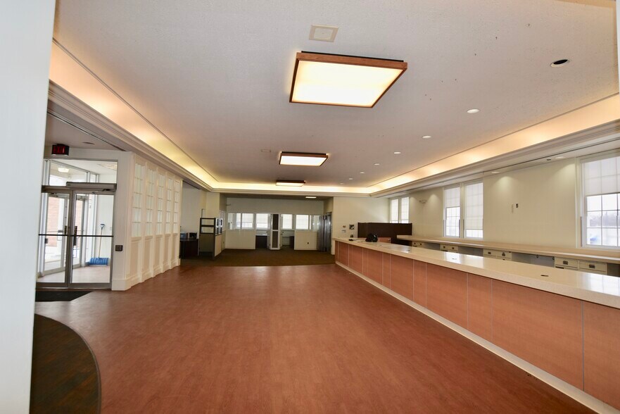 More Photos Of 770 E Mount Morris St, Mount Morris Bank For Lease