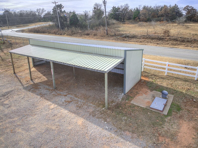 More Photos Of 2900 E Waterloo Rd, Edmond Self Storage For Lease