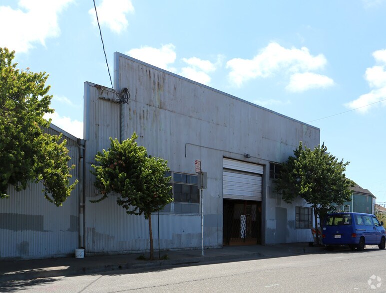 More Photos Of 1500 Wood St, Oakland Warehouse For Lease