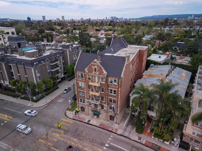 More Photos Of 601 N Rossmore Ave, Los Angeles Apartments For Sale