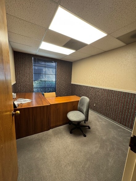 More Photos Of 319 Lennon Ln, Walnut Creek Office For Sale