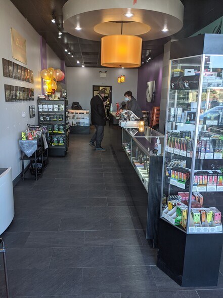 More Photos Of 4672 Broadway, Allentown Freestanding For Lease
