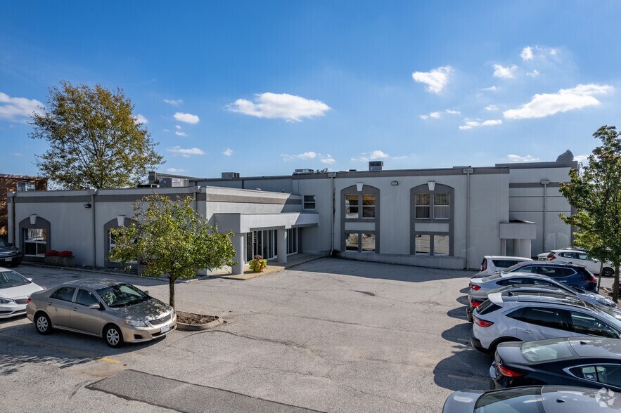 More Photos Of 27629 Chagrin Blvd, Beachwood Office For Sale