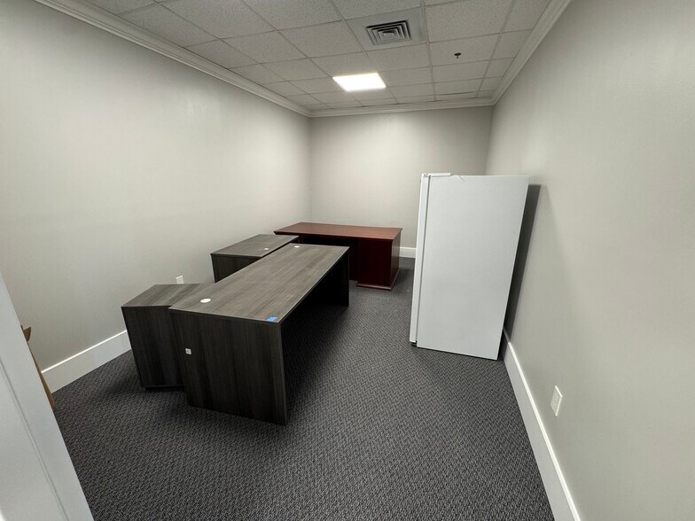 More Photos Of 901-925 Clint Moore Rd, Boca Raton Loft Creative Space For Sale