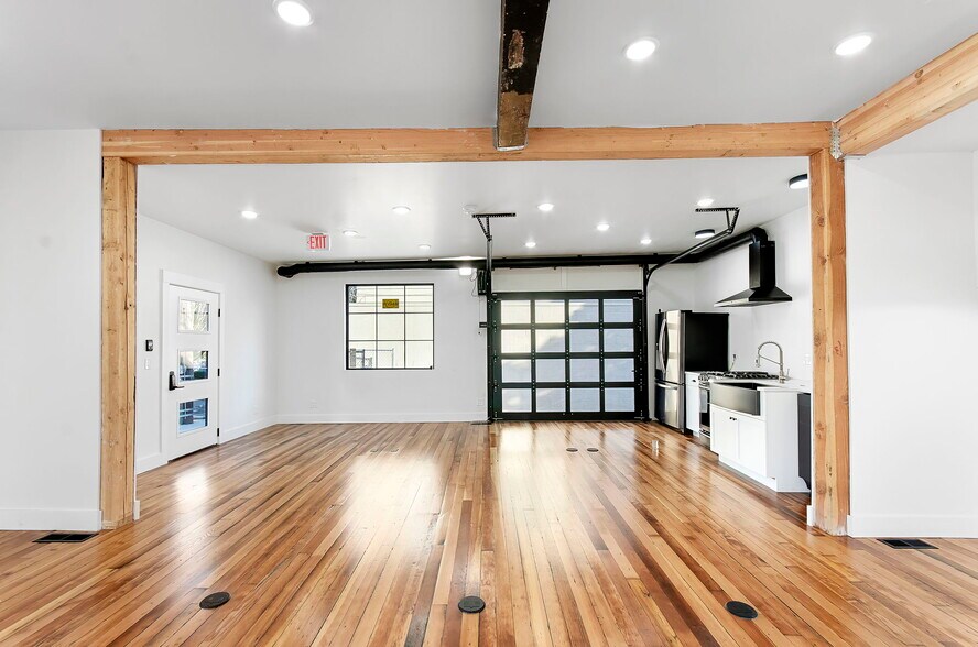 More Photos Of 1452 NE 28th Ave, Portland Storefront Retail Residential For Sale