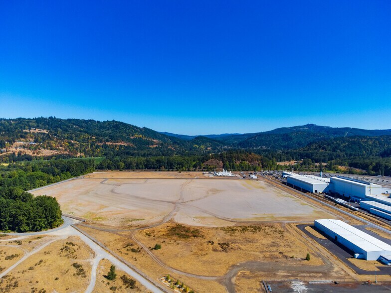 More Photos Of 1 Eastwind Rd, Kalama Land For Lease