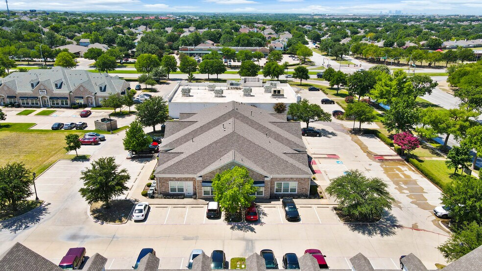 More Photos Of 5407 Basswood Blvd, Fort Worth Medical For Lease