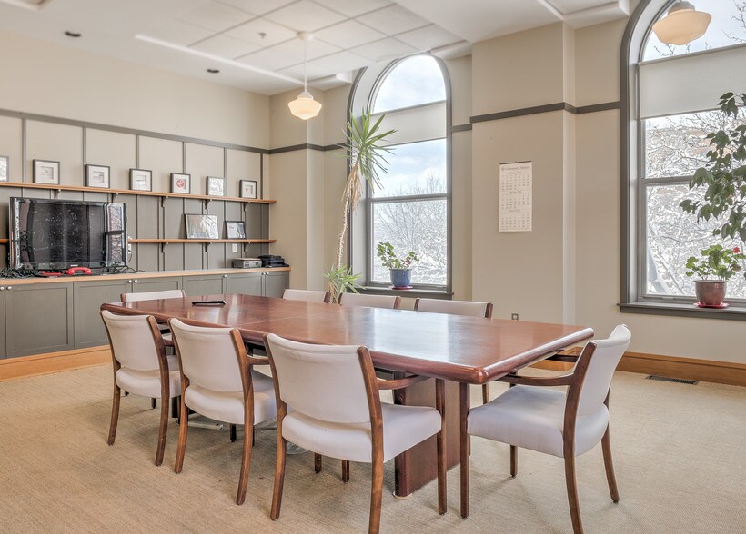 More Photos Of 42-46 Main St, Keene Loft Creative Space For Lease