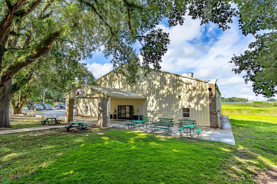 More Photos Of 6837 Lakeville Rd, Orlando Religious Facility For Sale