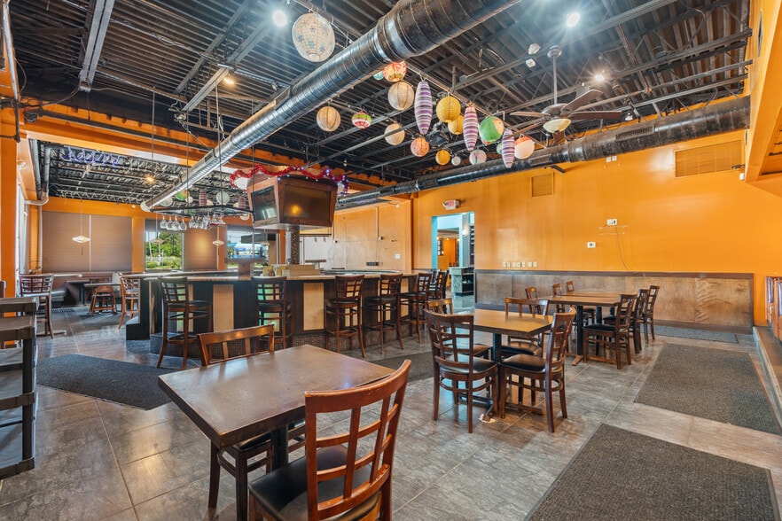 More Photos Of 801 Highway 17 S, North Myrtle Beach Restaurant For Sale