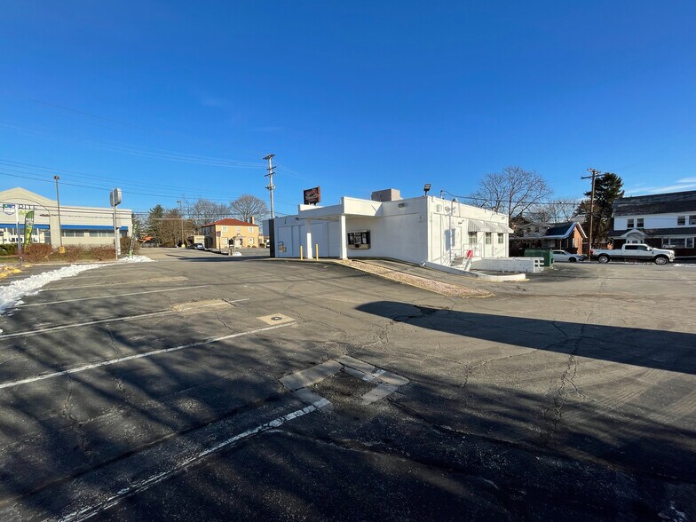 More Photos Of 2301 Sheffield Rd, Aliquippa Bank For Sale