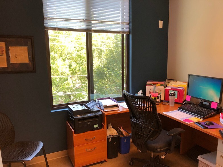More Photos Of 605 W Main St, Carrboro Medical For Sale