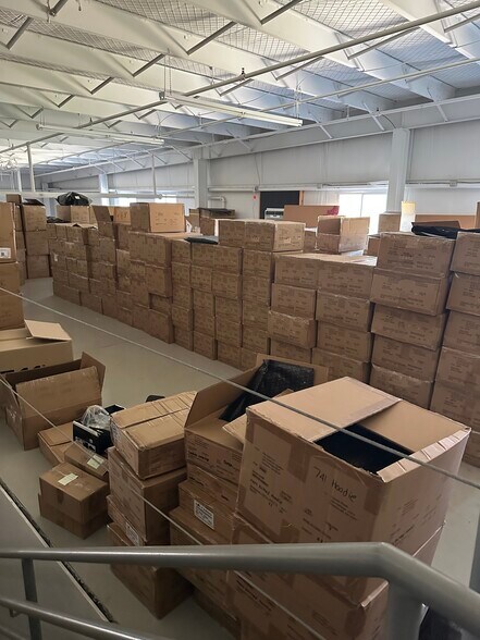 More Photos Of 280 Heritage Ave, Portsmouth Warehouse For Lease