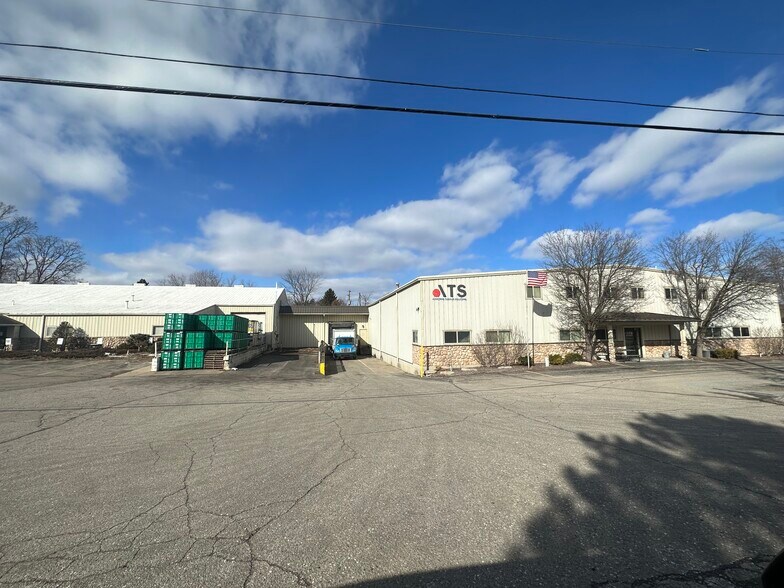 More Photos Of 85 Myron St, Ortonville Warehouse For Sale