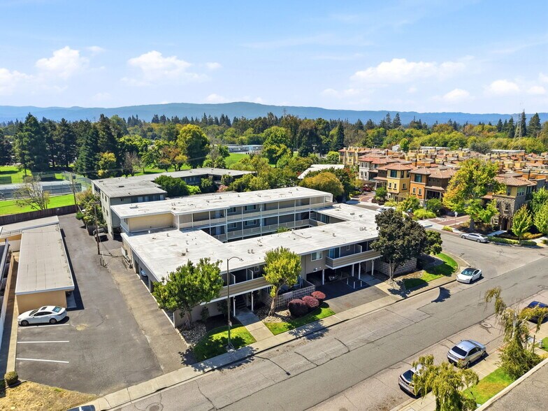More Photos Of 527 Walker Dr, Mountain View Apartments For Sale