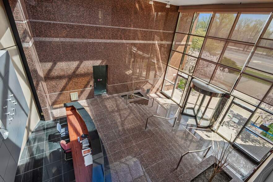 More Photos Of 1000 Sylvan Ave, Englewood Cliffs Office For Sale