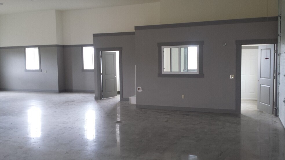 More Photos Of 1175 Double Tree Ln, Grafton Self Storage For Sale