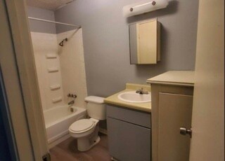 More Photos Of 2100-2108 Sidney St, Pine Bluff Apartments For Sale