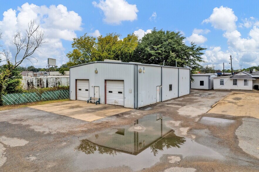 More Photos Of 5079 Old Summer Rd, Memphis General Retail For Sale