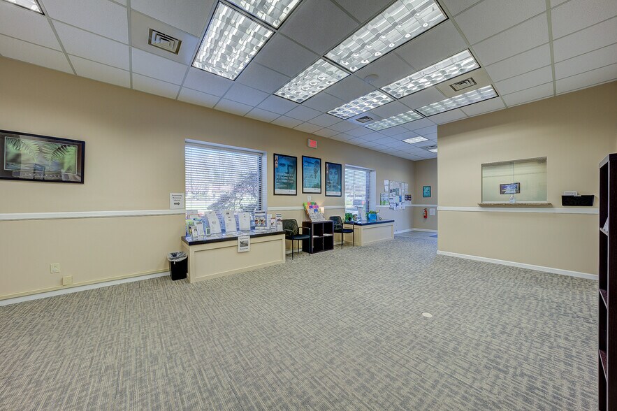 More Photos Of 5335 Peters Creek Rd, Roanoke Office For Sale