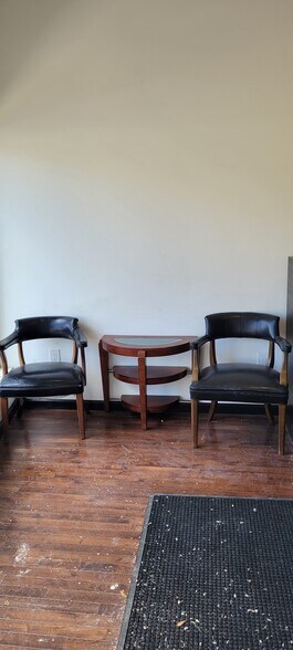 More Photos Of 219 Monticello Ave, Jersey City Storefront For Lease