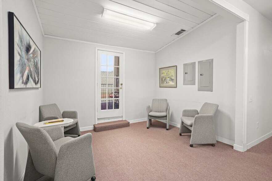 More Photos Of 411-413 Ferry St, Martinez Storefront Retail Office For Sale